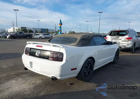 2007 Ford Mustang Gt Deluxe/Gt Premium z USA, uszkodzony, nr VIN 1ZVFT85H775305620